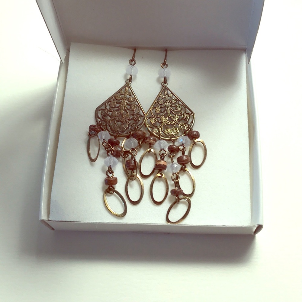 Chandelier earrings